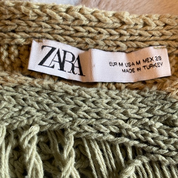 Zara Tan  Sweater with Open-Knit Design Size Medium - Picture 3 of 4